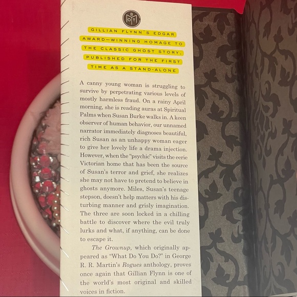 THE GROWNUP BY GILLIAN FLYNN - Picture 3 of 8